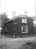 Södra Köpmangatan 9. Tidsomfånget är 1900 - 1940