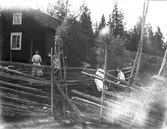 På landet. Tidsomfånget är 1900 - 1940