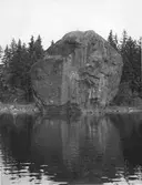 S:t Olovs sten, Eskön.