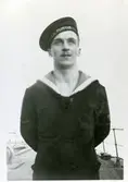 Gåva av Kenneth Larsson, son till Gösta Larsson. Fotografier från Gösta Larssons tjänstgöring i flottan. Fotografier från 1937 - 1954.
Gösta Larsson