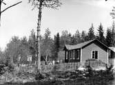 Grönviken nr. 3 i Mo, Ockelbo. Ägare: Hans Erik Engblom, född 1864, gift med Erika Sandin.
