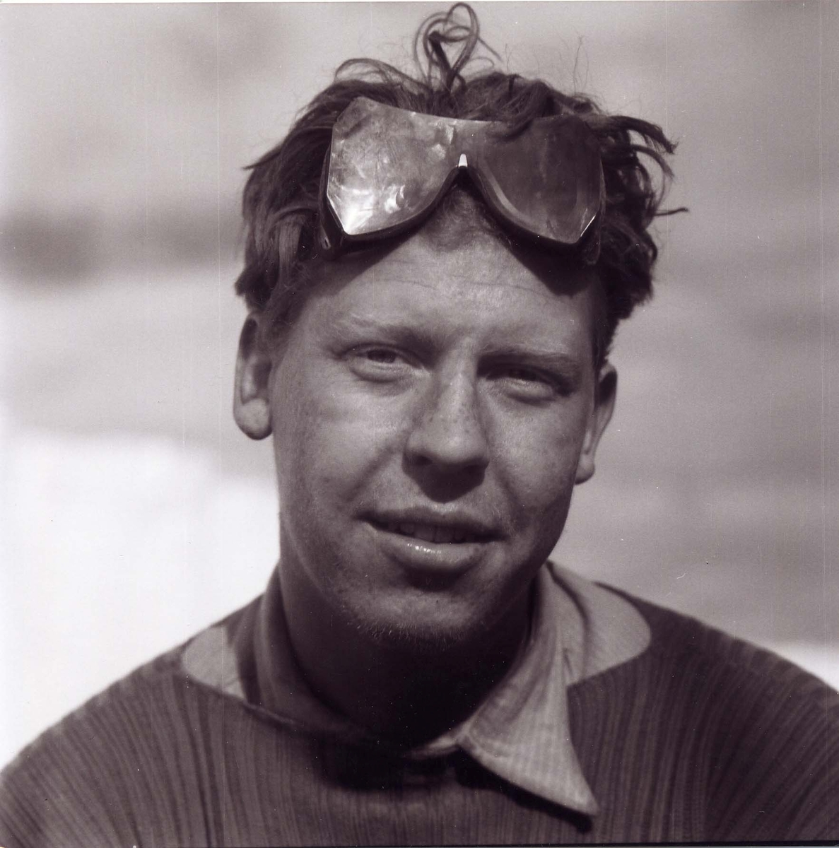 Stig Hallgren, "Stig Hallgren, expeditionens fotograf och allmän hjälpreda."