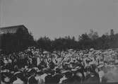 Barnfest i Furuvik.

Gustav Arvid Asplund, verkmästare på Gefle Porslinsfabrik på
1910-talet. Förmodligen var han även anställd på föregångaren
Gefle Kakelfabrik.
Bilderna har han själv identifierat, bildtexterna är också hans egna.