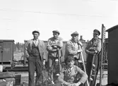 Järnvägsarbetare. Översta raden från vänster. Söderlund, Söderhamn, Holger Forsberg, Nils Nilsson, okänd. Sittande: Tore Bergman.