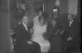Brudparet Astrid och Erhard Nilsson (Målars) 1922, Elin, Helena och Emil Nilsson.