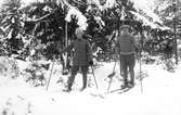 Bröderna Elis och Karl Olsson från Kattnäs, Lenninge 4:47, födda 1898 och 1900.