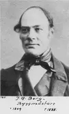Byggmästare J. G. Berg.