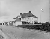 Ahlgrens villa, Villastaden. Rettigska barnhemmet syns i bakgrunden



