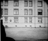 Pix AB
Kontor
Ericsson & Rabeus uppförde 1904 fabrikslokaler vid Hantverkargatan.
1913 lärde Ericsson känna ordet Pix, latinskt ord för tjära.
Fabriken byggdes ut 1915 och 1919 obildades det till Pix AB.
1983 upphörde all tillverkning vid Bogården