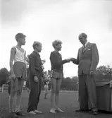 Skolungdomens idrottstävlingar på Strömvallen. 21 september 1949.
