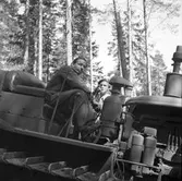 Vägbygge några mil norr om Storvik. Augusti 1950. Reportage för Gefle Dagblad och Norrlands Posten.

