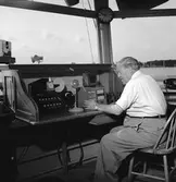 Travbanan, ny högtalaranläggning. 17 augusti 1950.



