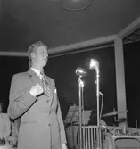 Måndagskväll i Boulognerskogen 21 augusti 1950.



