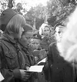 Söndagsskoletåg genom stan. 10 september 1950.




