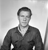 Edmund Pettersson Rederi AB. Legitimationsfotografi. Augusti 1950.

