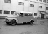 Forslunds Motor, exlusiv skåpbil. 16 november 1951.
Fösta hand för tidningarna.