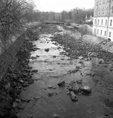 Vy från Gavleån till  Drottningbron och Valskvarn.          21 april 1952.