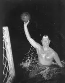 Simtävling i Skutskärsbadet. 8 augusti 1952.