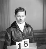 Telegrafverket legitimationskort. 3 januari 1952.
Fotografi nr 18.
