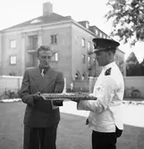 Golva AB, Malmö. Visning av securit-plattan. Reportage för Gefle Dagblad