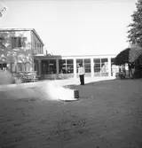 Golva AB, Malmö. Brandtest av securit-plattan. Reportage för Gefle Dagblad