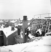 Holger Lindblad, konstnär. 1939. Utsikt mot söder från  Carl Larssons Ateljé Nygatan 34.






