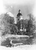 Gävle HeligaTrefaldighets kyrka. Gavleån













