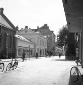 Katolska kyrkan till vänster.


