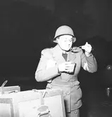 Luftskyddsövning. Den 1 juni 1944





