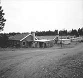 Den 4 oktober 1952. Nybyggda villor på Illervägen, Gävle