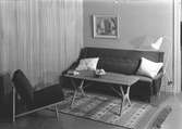 Oktober 1952. Durotapet. Möbler från Möbelproduktion