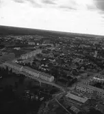 Flygbild över Brynäs med Staffans kyrka. År 1940.