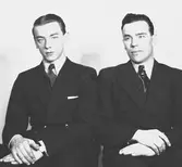 Från vänster B. G. Classon och E. Falk. Mekanisk verkstad med ursprung i Lindahl & Runers Mekaniska Verkstad. 1893 ombildades till Gefle Verkstad AB där även Brynäsvarvet ingår sedan 1896. Ändrade 1910 till Gefle Verkstad & Gjuteri AB. 1924 till namnet Gavleverken AB. Anlade 1938 ett emaljeringsverk. Företaget köptes 1959 upp av GA Plagan AB.
