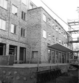 Folkets hus

1946 började bygget av ett nytt Folkets hus ritat av Gösta Hedström det uppfördes vid Södra Centralgatan och Waldenströmsgatan