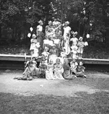 Furuviksparken invigdes 1936

Furuviksbarnen

Folkdanslaget Furuviks Ungdomslag och
Barnkabarén blev Furuviksbarnen













