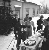 Distrikmästerskapet på 3 mil samt damernas på 1 mil.
Torsåker 2 februari 1936.
Bulla och vätskekontroll nr: 43