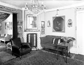 M Grundell. Majorska

Interiör av Fru Forsmans våning

1 februari 1938


