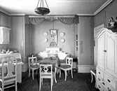 M Grundell. Majorska

Interiör av Fru Forsmans våning

1 februari 1938


