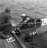 S.M.K:s Gävleavdelning utombordartävling. 17 augusti 1947.