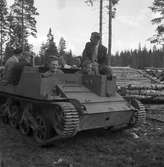 Skogshuggare med bandvagn. 1947.