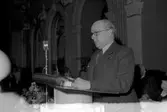 Handelskammaren sammanträder. 1948.