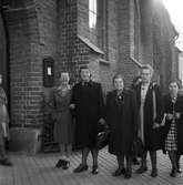 Kvinnor från Polen på besök i Katolska Kyrkan. September 1945.