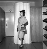 Konsum Alfas mannekänguppvisning. 17 april 1945.