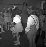 Kindergartens avslutning. 22 maj 1947. Reportage för Norrlands-Posten