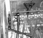 Jordbruksredskap. 20 mars 1945. Atsa AB. År 1897 grundades firman AB. Gefle Åkerredskap, firmanamnet  ändrades till Atsa AB år 1931. Bolagets tillverkningar utgörs av lantbruksmaskiner med mjölkningsmaskiner, separatorer, radsåningsmaskiner och hästräfsor som specialitet. Vidare tillverkas dragpressningsarbeten,. Tillverkningarna gå en del i export. Arbetsstyrkan uppgår till ca 30 man.
