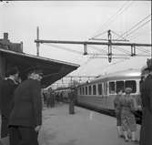 SJ. Dieselbussar. Premiärturer från Centralstation.        26 mars 1953.