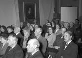 SJ:s resebyrå har utställning på stadshuset, invigning.   23 mars 1953.