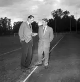 Strömvallen. Augustispelen, Gunder Hägg instruerar.      3 augusti 1953.