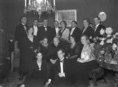 Okänd familjegrupp

1933 / 1934

