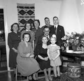 Familjen Bergwall, Brändströmsgatan 10, Gävle.    Februari 1955.
